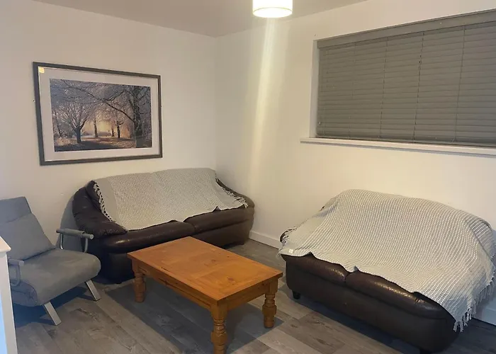 2 Bed Flat Right In Centre Of Portrush Town